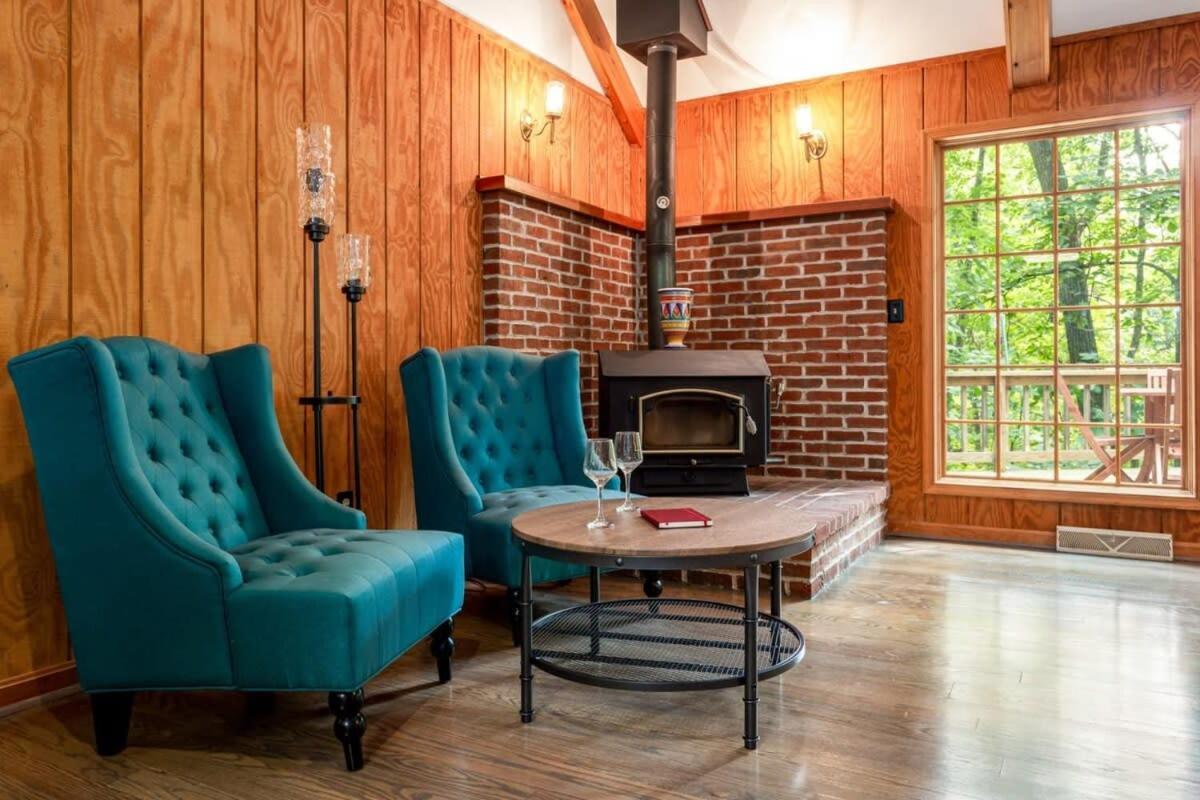 Huge Cabin W Hot Tub, Deck, Grill, Fire Pit, Wifi Berkeley Springs Exterior foto