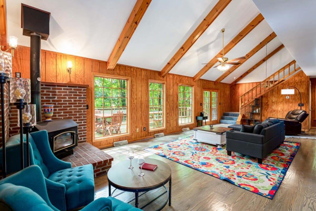 Huge Cabin W Hot Tub, Deck, Grill, Fire Pit, Wifi Berkeley Springs Exterior foto